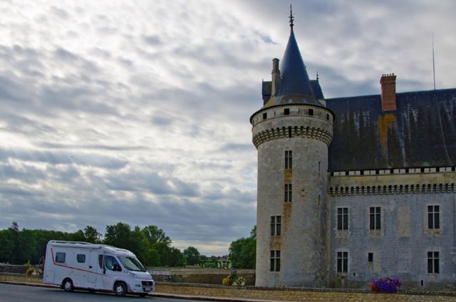 Mietwohnmobil Dethleffs Globebus T 14 in Frankreich
